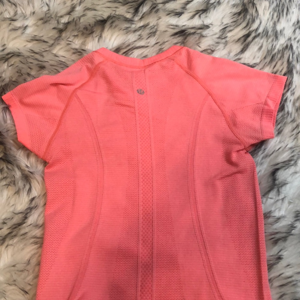 Lululemon Swiftly Tech short sleeve shirt